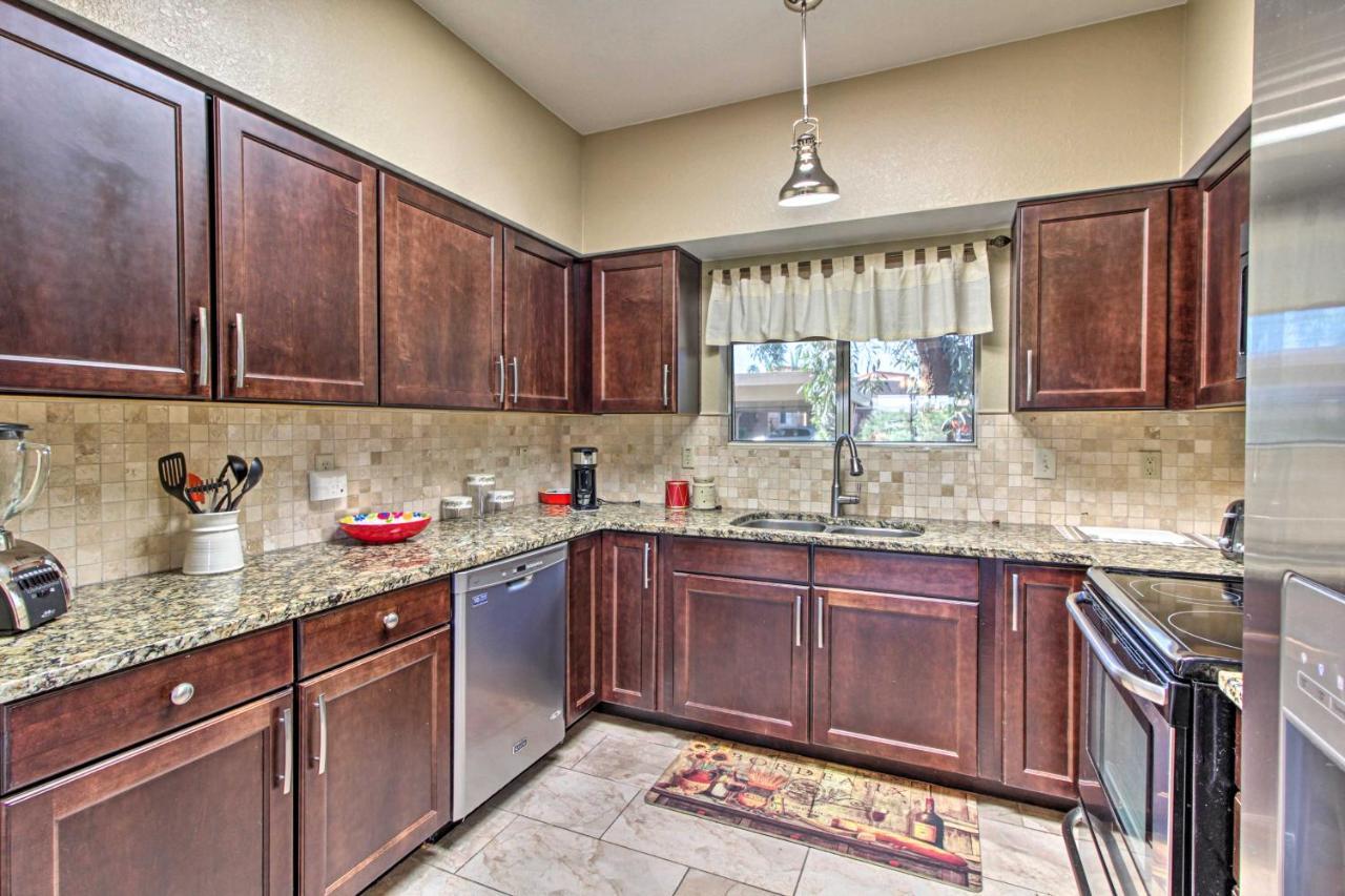 Relaxing Green Valley Townhome About 30 Mi To Tucson! Esterno foto